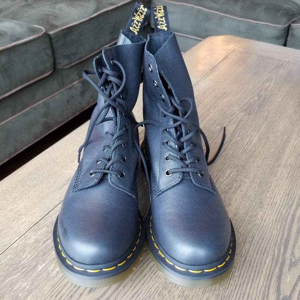 Doc Martens Womens Pascal 
